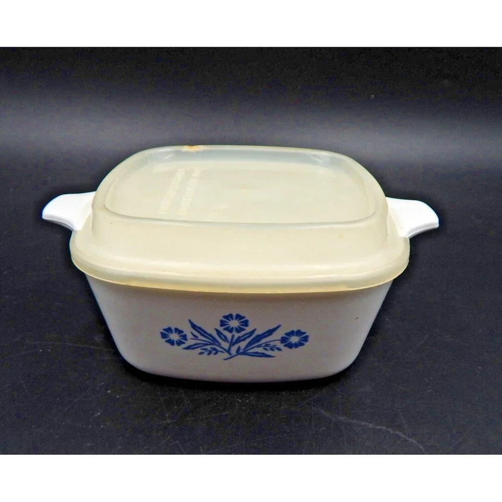 Vintage Corning Ware Blue Cornflower P-43-B Casserole Dish 22 Oz Storage Lid